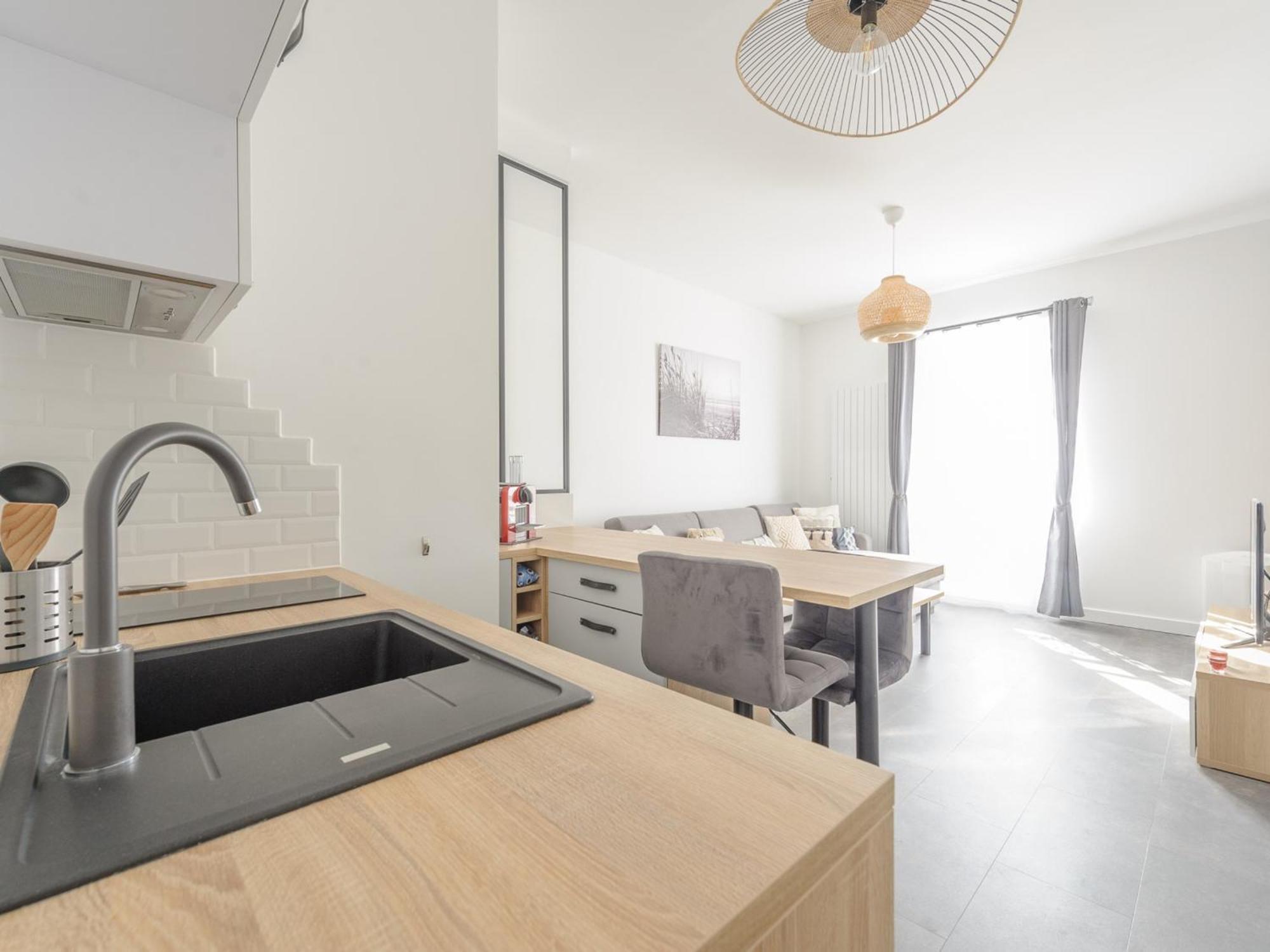 Studio Renove Au Coeur De La Rochelle, Marche A 25M, 2 Personnes, Wifi - Fr-1-535-43 라로셸 외부 사진